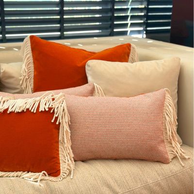 Amberlyn - 60 x 60 cm Luxe Sierkussen met Franjes