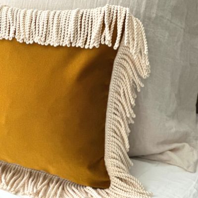 Juliegold - 50 x 50 cm Luxe Goud Sierkussen met Franjes